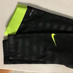 Nike Pro leggings